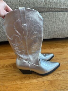 Silver Women's Western Cowboy Boots - Pointed Toe